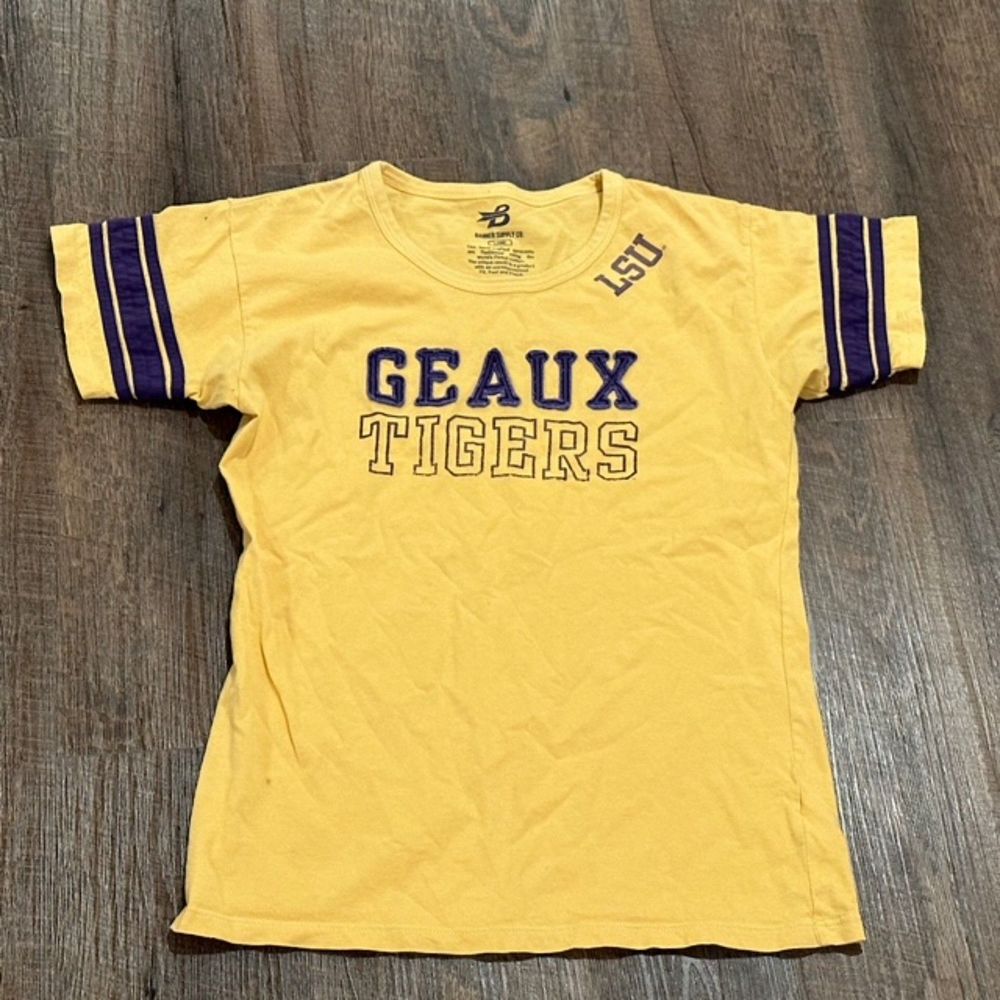 Banner Supply Co. Womens Louisiana State University T-Shirt  Yellow Size Large